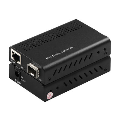 Mini 10G Media Converter Unmanaged SFP+ Fiber Optic Ke 10GBase-T Dapat Dipasang di Rak Bersertifikat CE