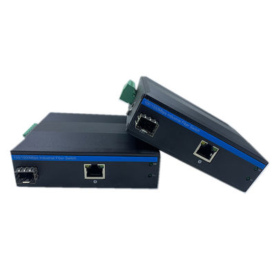 2 Port Industrial Ethernet Media Converter 10/100/1000M Mendukung Tegangan Lebar