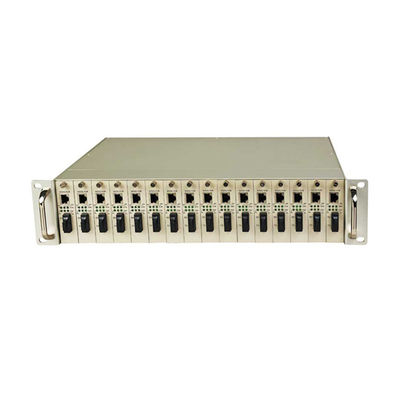 16-Slot Media Converter Rack Chassis Dual AC/DC Power 2U Ukuran Tidak dikelola CE RoHS FCC